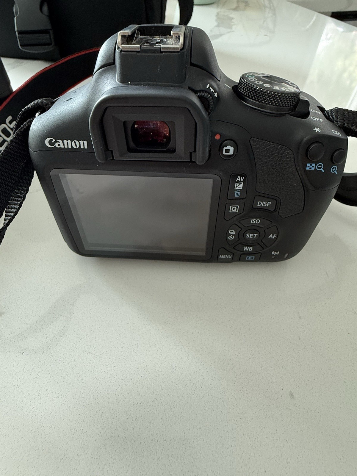 Canon EOS Rebel T7/2000D DSLR Camera Bundle 18-55mm & 75-300mm Bag
