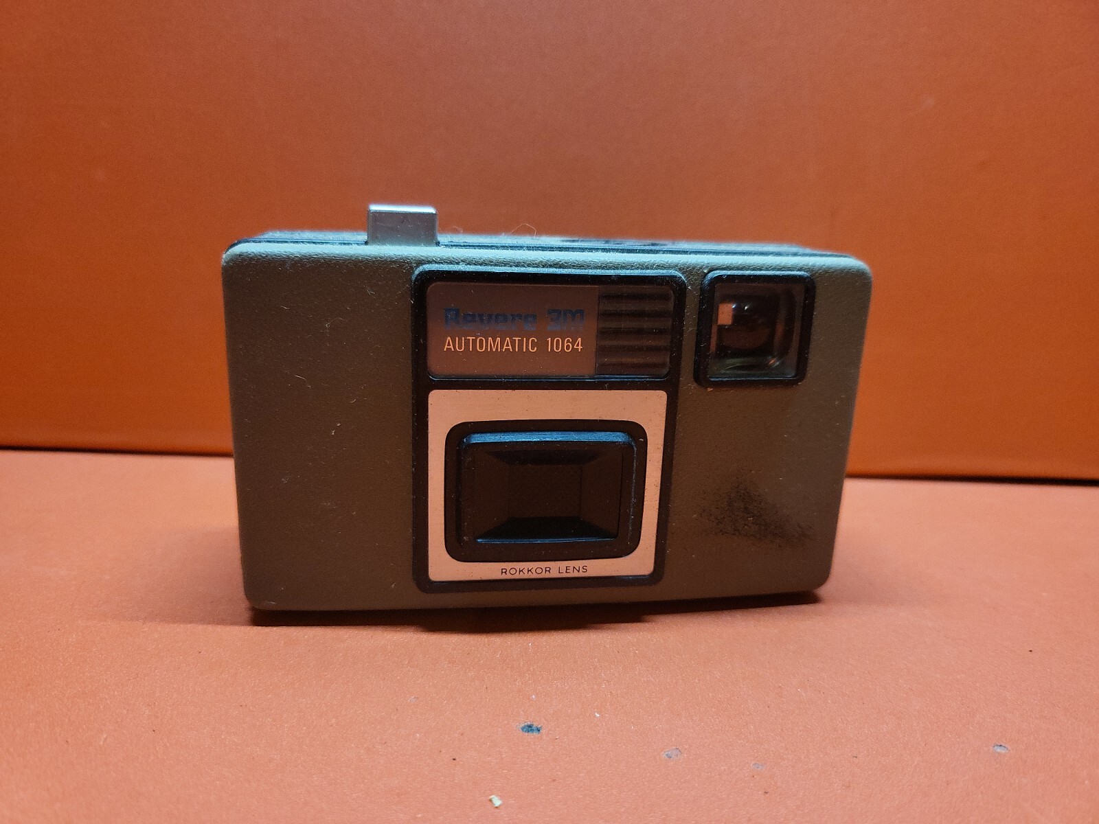 Vintage Revere 3M Automatic 1064 Camera