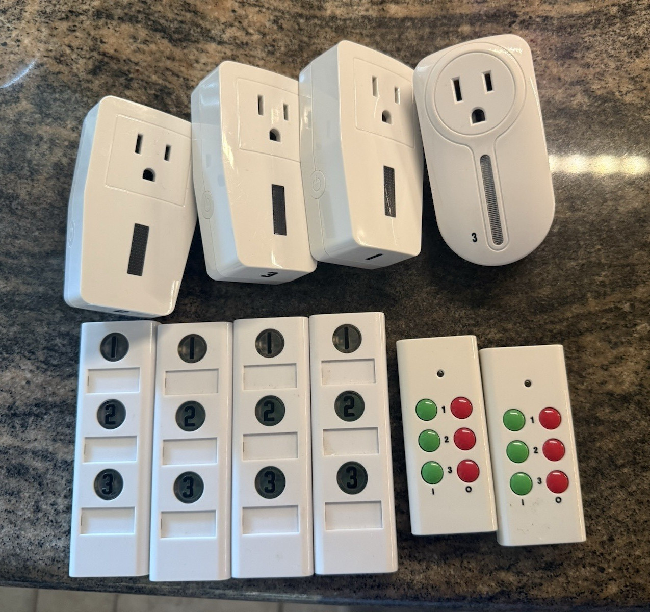 Lot of White Plug Outlets Remote Control US Type B