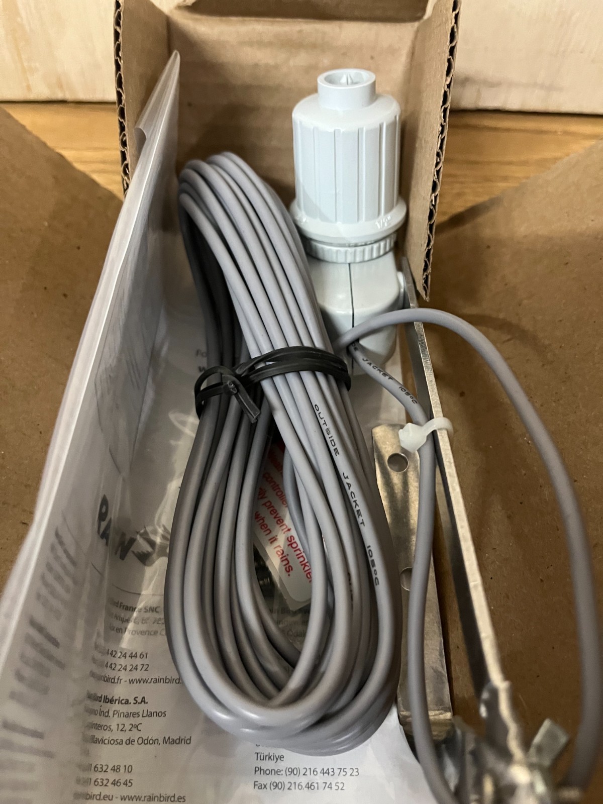 Rain bird RSDBEX - Wired Rain Sensor with Bracket Rain Shut-Off - New Open Box