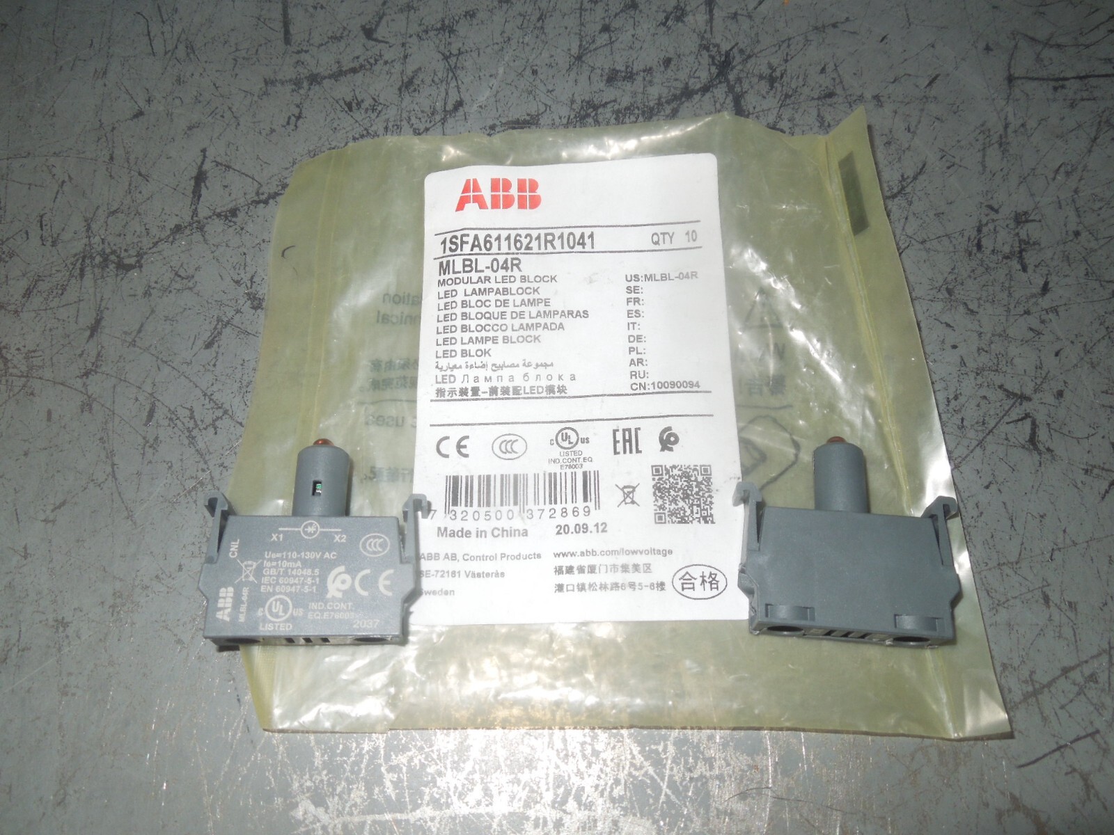 ABB 1SFA611621R1041 MLBL-04R Modular LED Block 120 VAC New Surplus Pack of 2