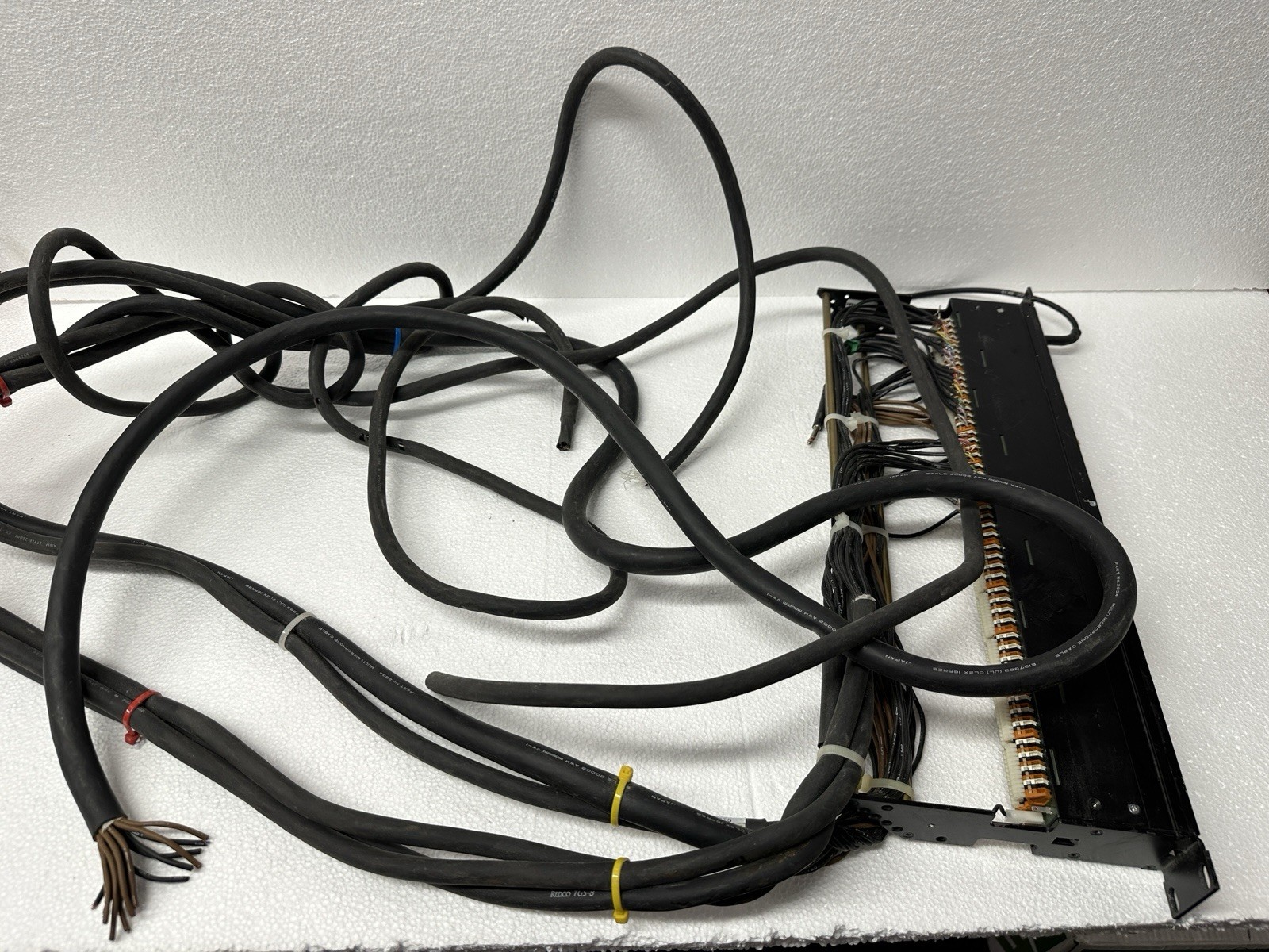 Studio Patchbay TT Bantam Mogami Wired Snake & Redco Loom Rack Panel 48ch Pro