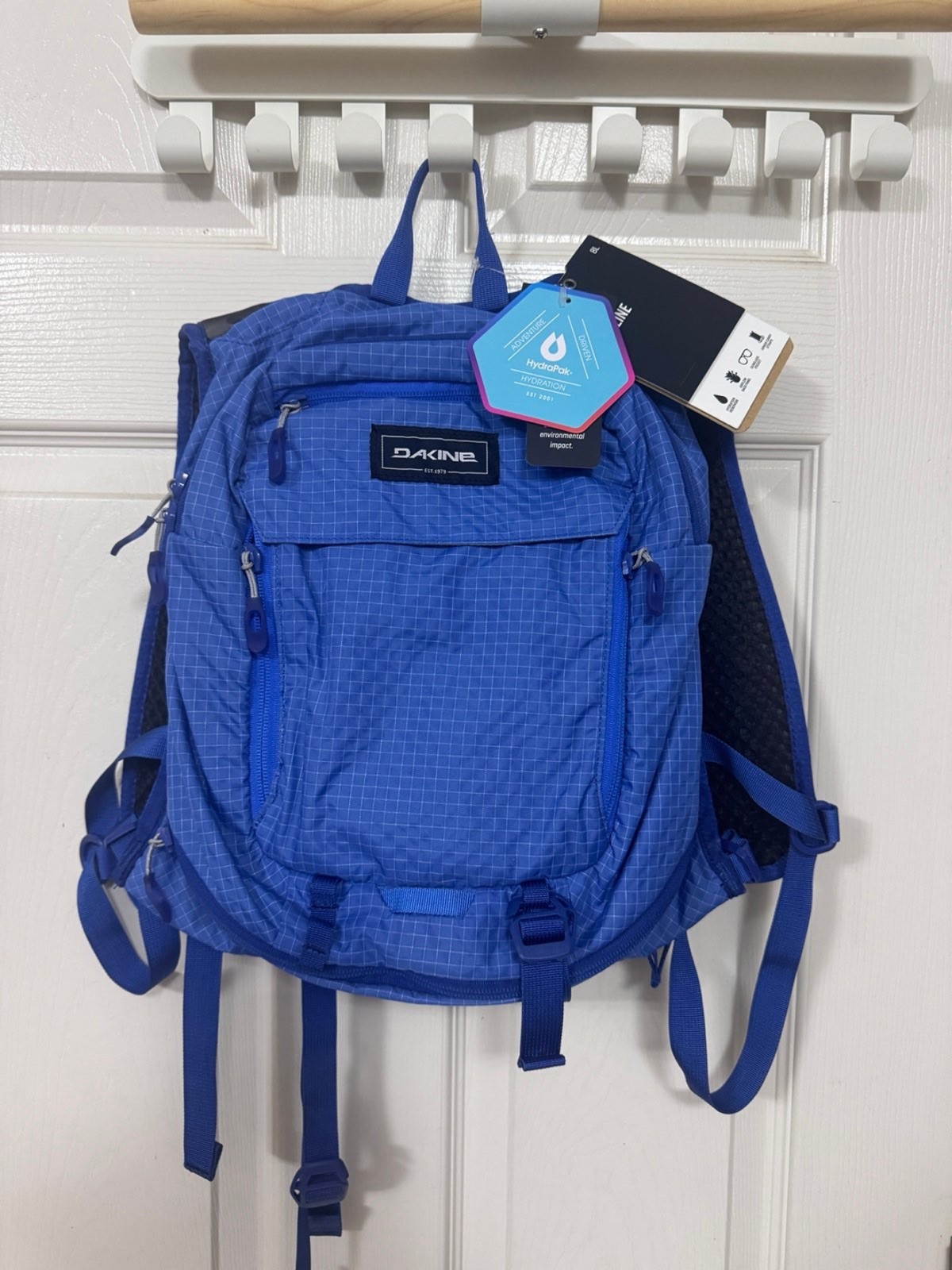 Dakine Syncline 8L Hydration Pack NWT