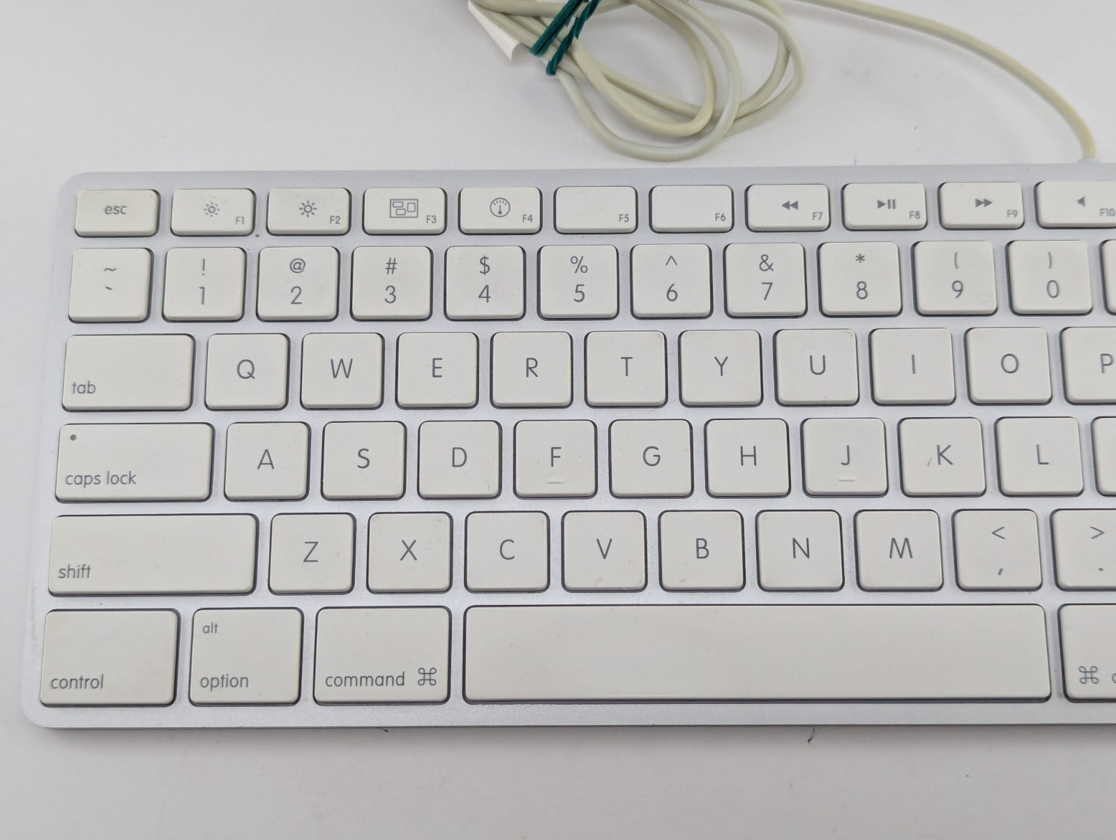 Apple USB Wired Full Keyboard A1243 Authentic Apple Aluminum