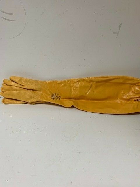 Trapping Gauntlet Gloves by Atlas (Trapping Supplies Trapping Gloves)