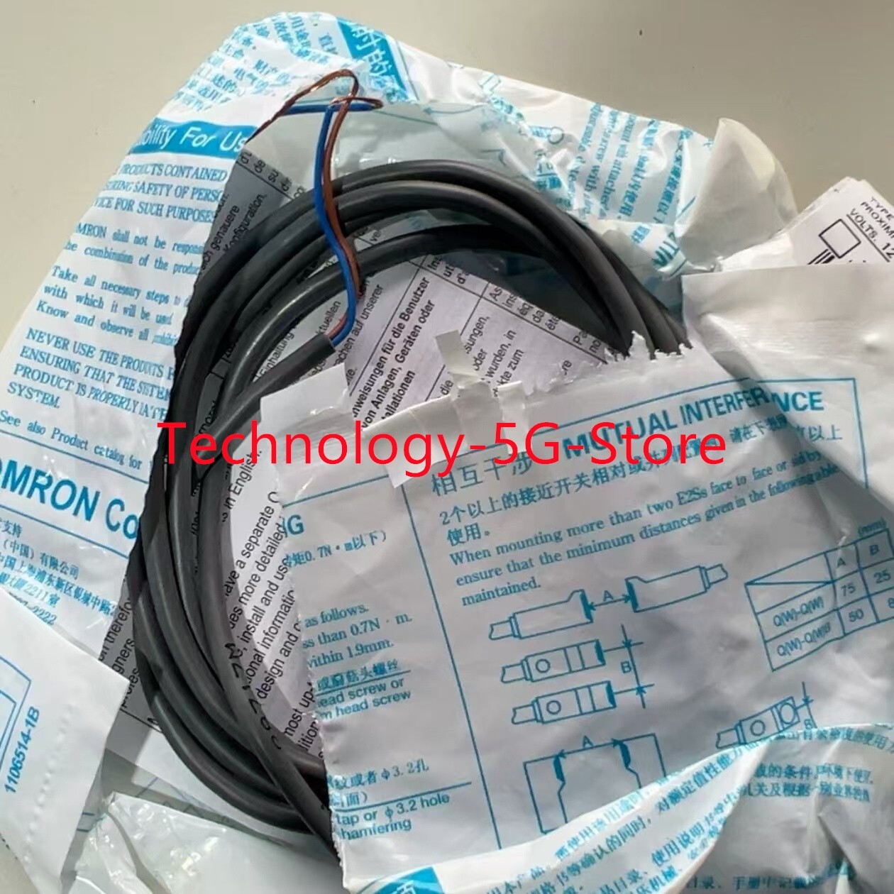 NEW Omron E2S-Q21 Proximity Sensor 2-Wire