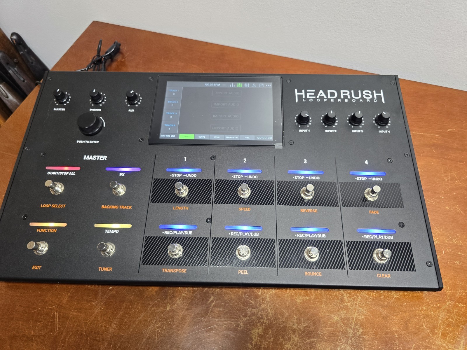 HeadRush Looperboard Guitar Looper Pedal Board. Tested Works Great