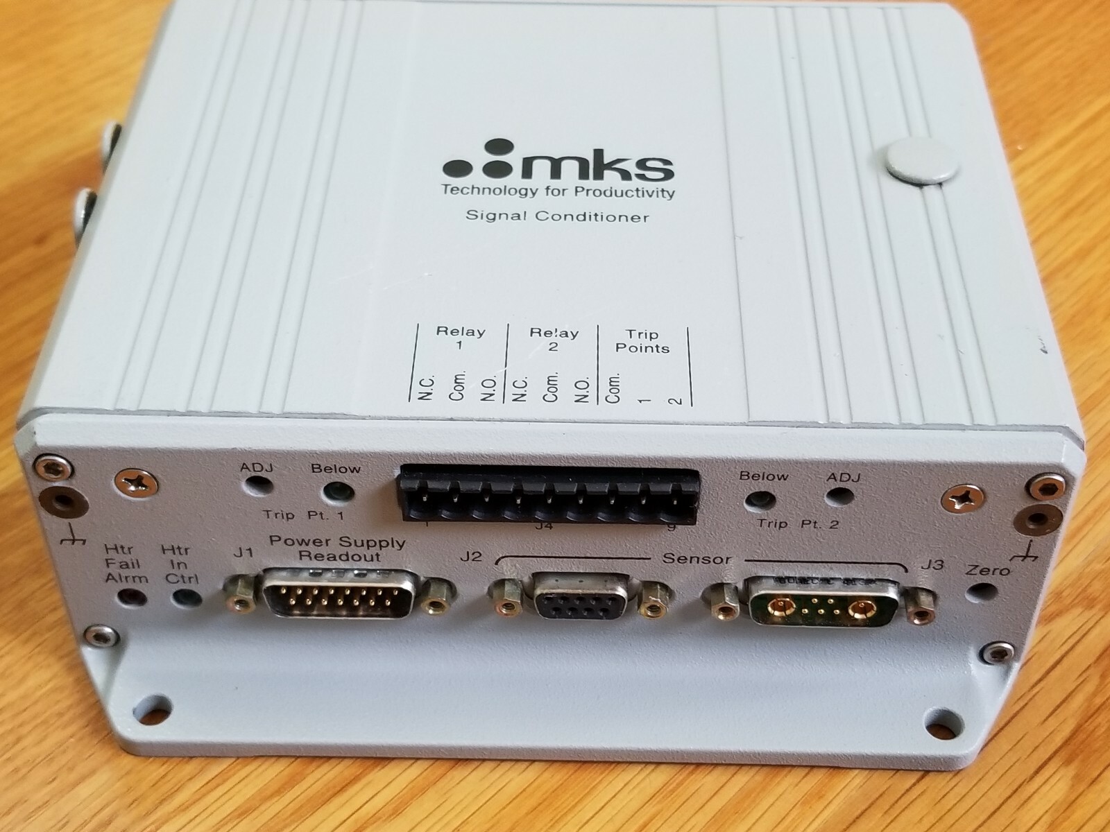 Mks Signal Conditioner 1 TORR (621C01TMFHD) & Sensor Cables