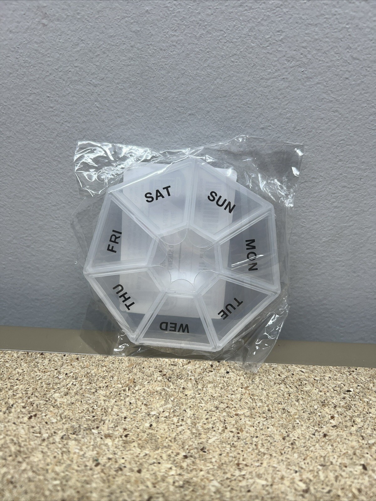 7 Day Portable Pill Organizer-Transparent