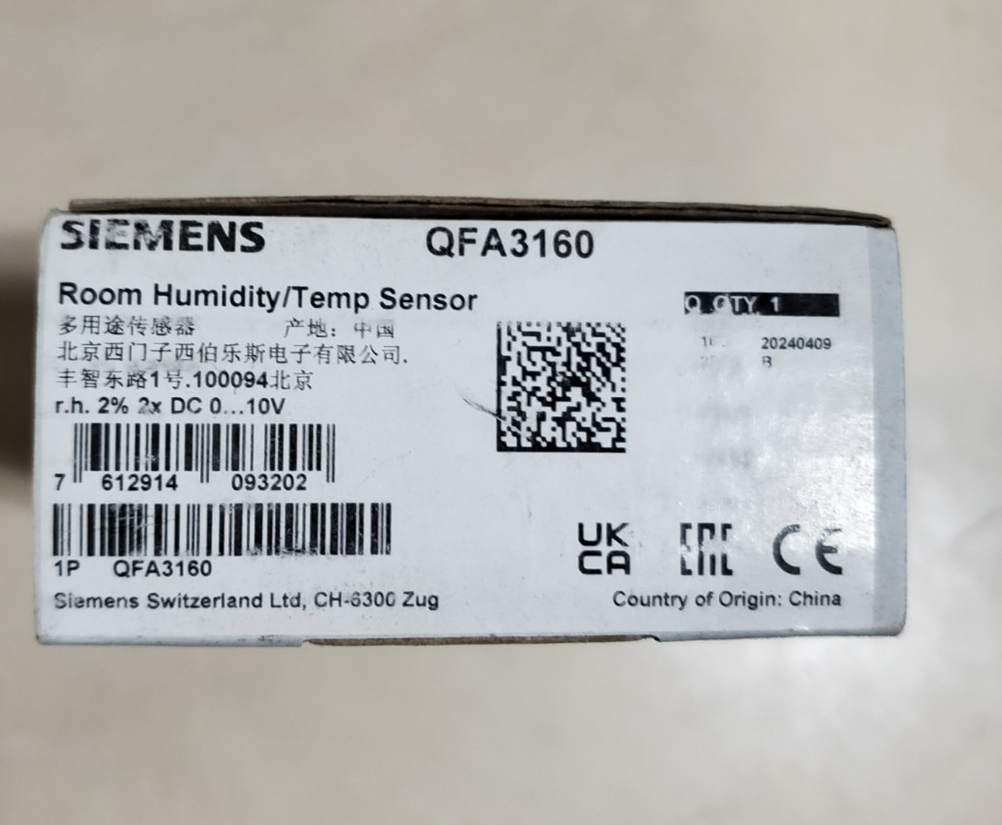 New - Open Box- Siemens QFA3160 Room Humidity / Temperature Sensor DC 0-10v