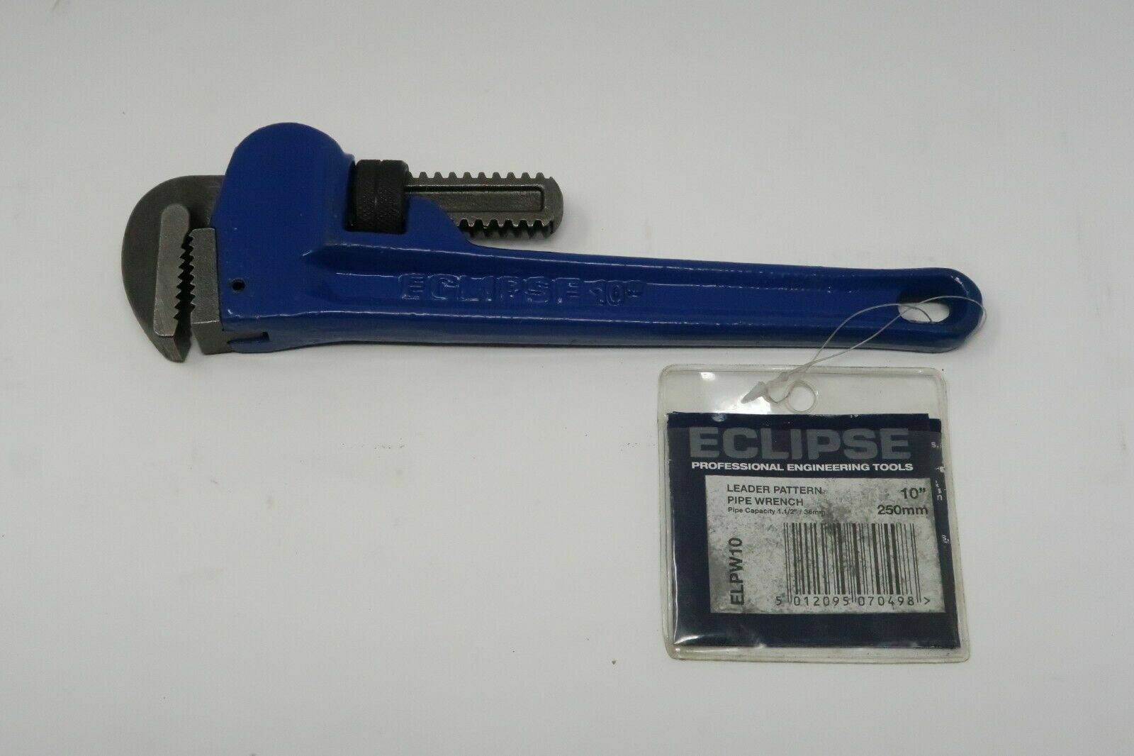 1 pcs Eclipse Tools ELPW10, 10" Leader Pattern Pipe Wrench, Blue ENGLAND