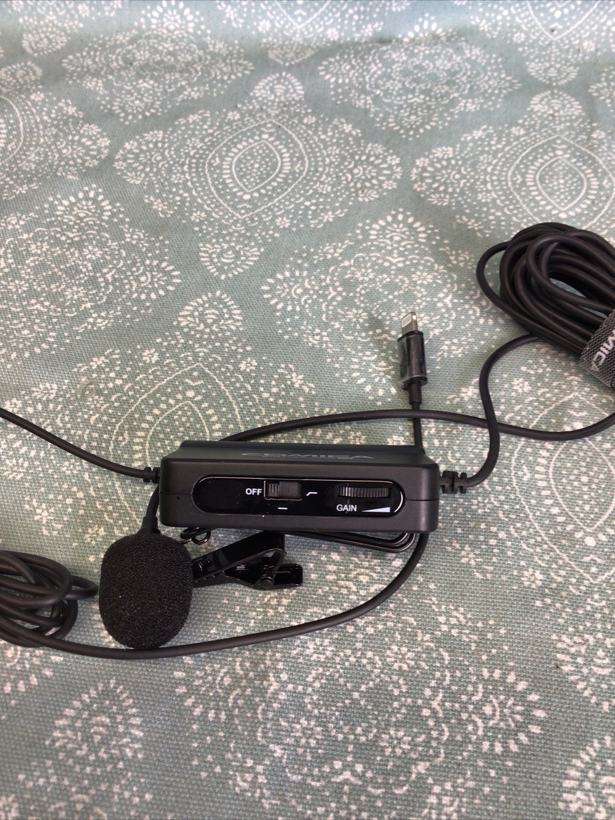 Comica SIG-LAV-V05-MI Multi-Functional Single Lavalier Mic Lightning Interface