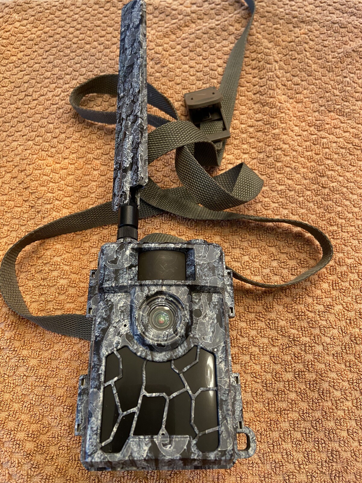 Bigfoot Trail camera Free App From Web 4G Used Only 1 Week