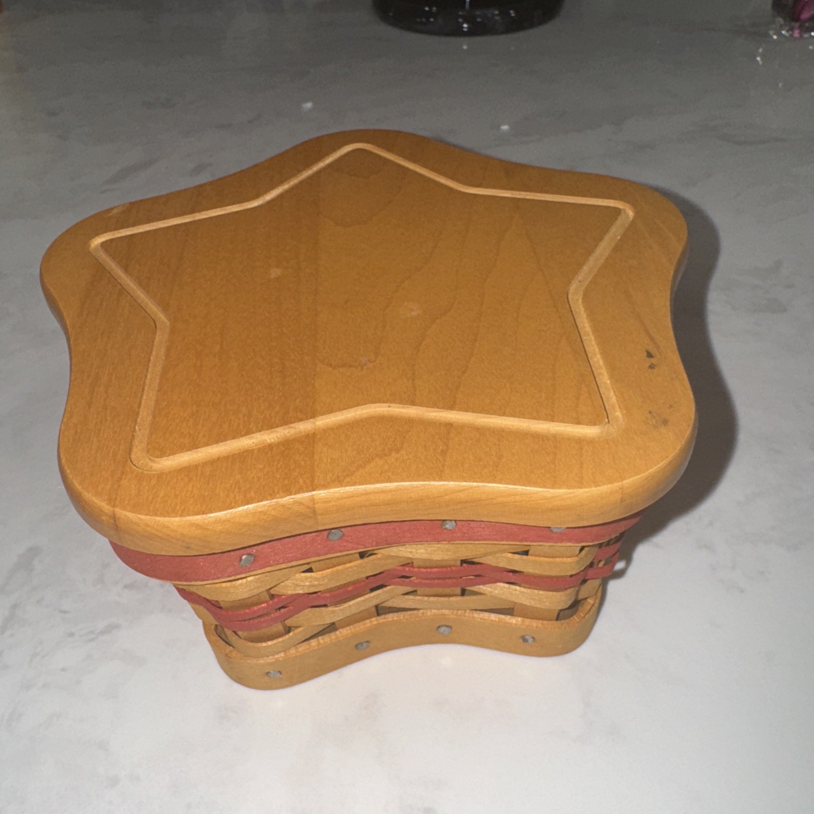 2001 Longaberger Twinkle Twinkle  Star Basket with Wooden Lid & Protector EC