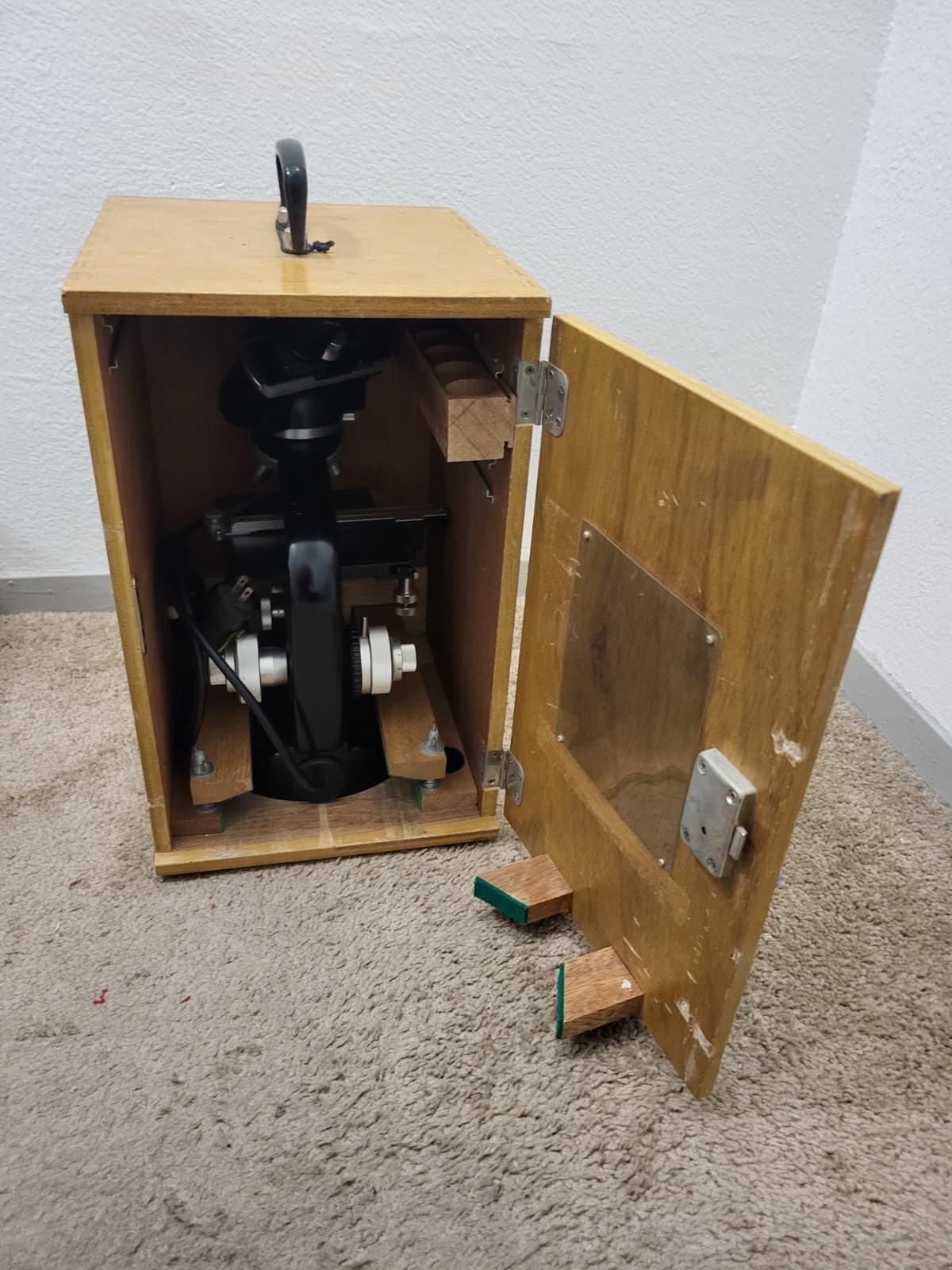 Vintage Nikon Binocular Microscope Made Japan Working Wood Case Lab