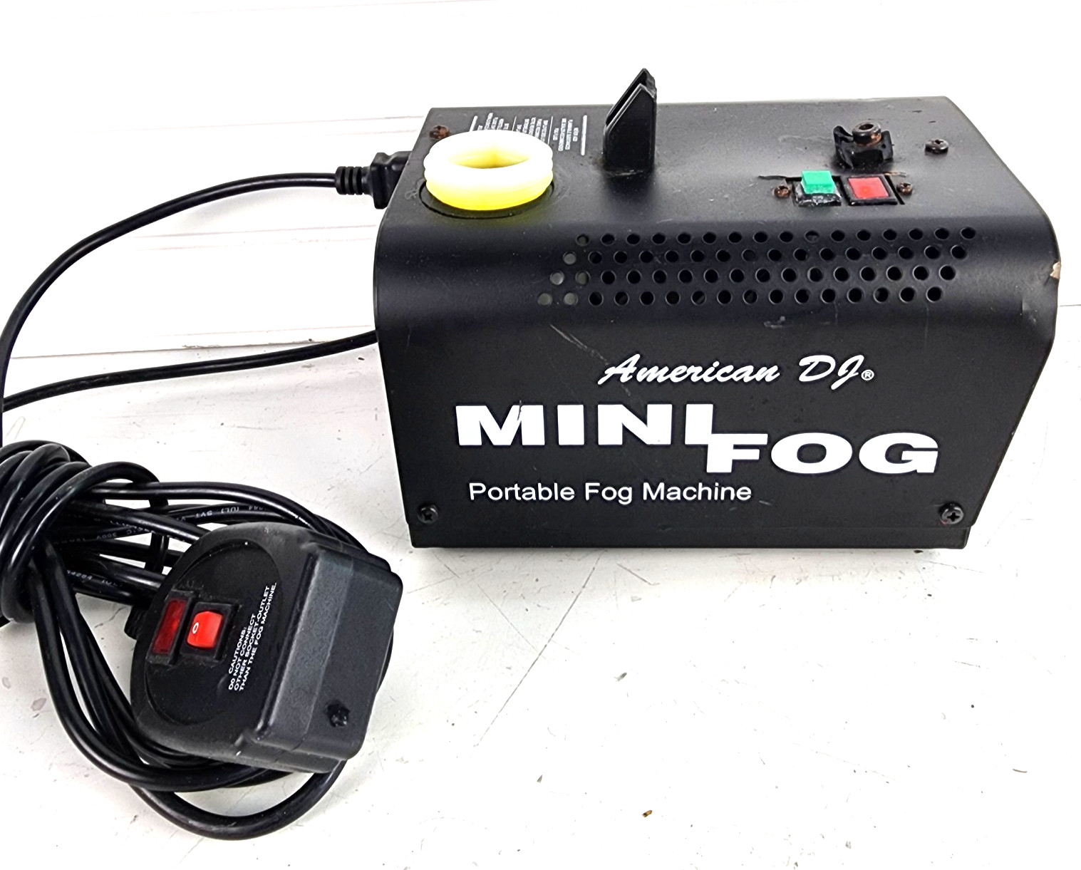 American DJ MINI-FOG Portable Fog Machine 400-Watt for Stage Effects (0.5Liters)