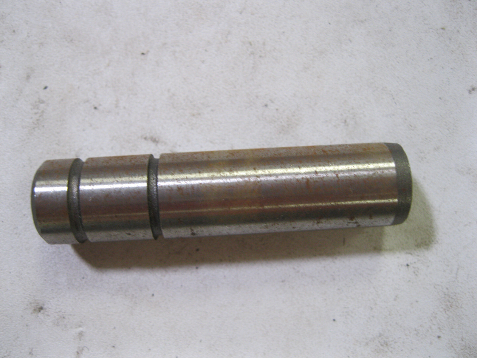 Engine Valve Guide Sealed Power VG-729
