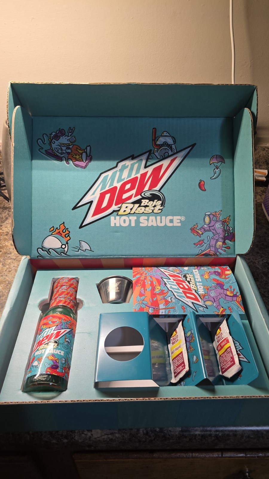 Rare Contest Mtn Dew Baja Blast Hot Sause. Including 2 Original Tacobell Packs