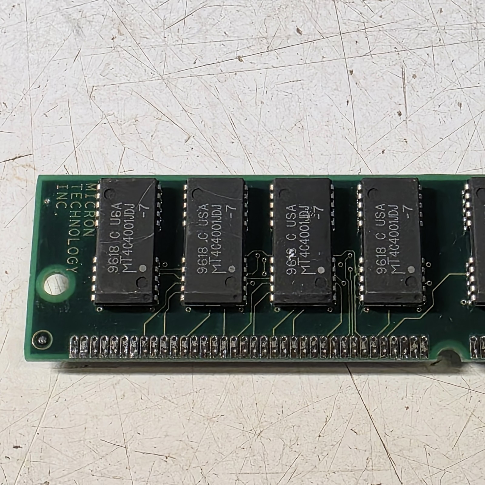 Micron MT18D232M-7 EDO 72-Pin SIMM Vintage RAM Memory Module