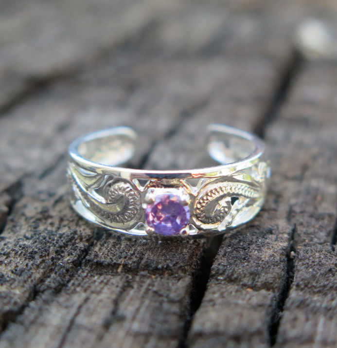 Sterling Silver Purple CZ Stone Traditional Hawaiian  Scroll 6 mm Band Toe Ring