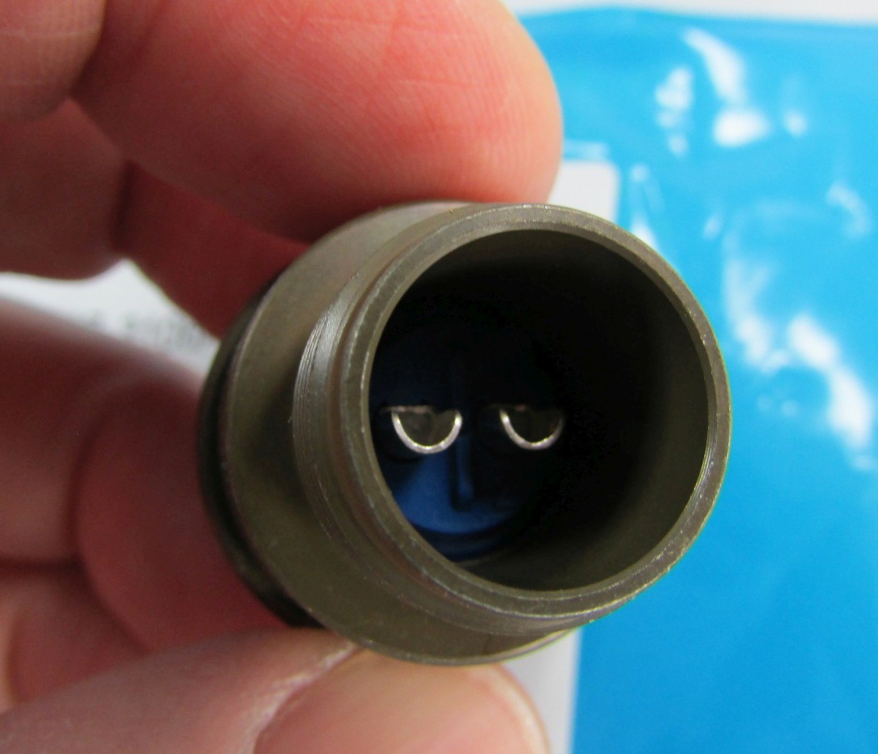 Amphenol Military Style Aluminum Female Plug Circular Connector 2-Pin Solder Cup
