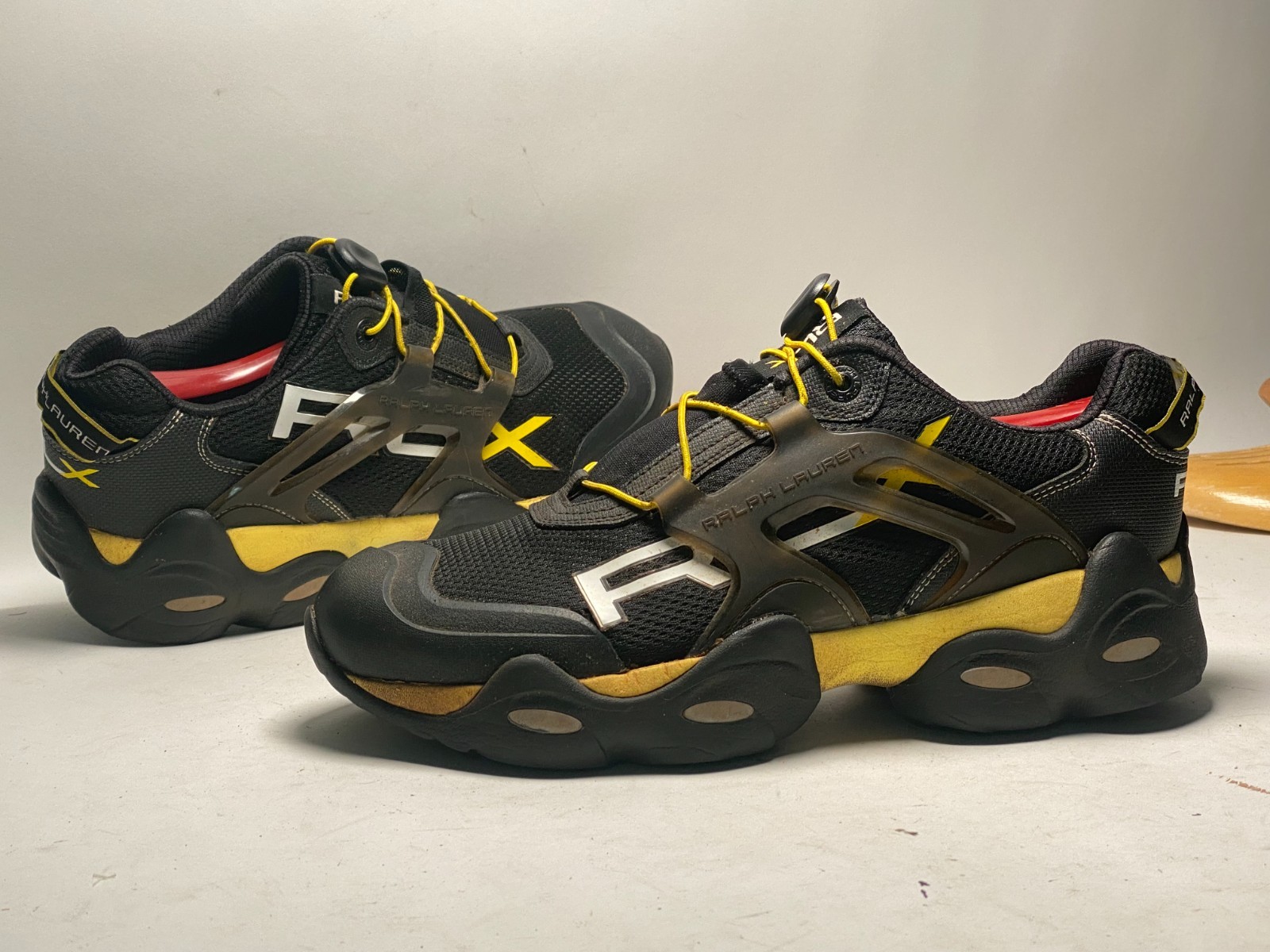 Y2K Ralph Lauren RLX Xtreme Men's Size US 9D Athletic Sport Shoes Black Yellow