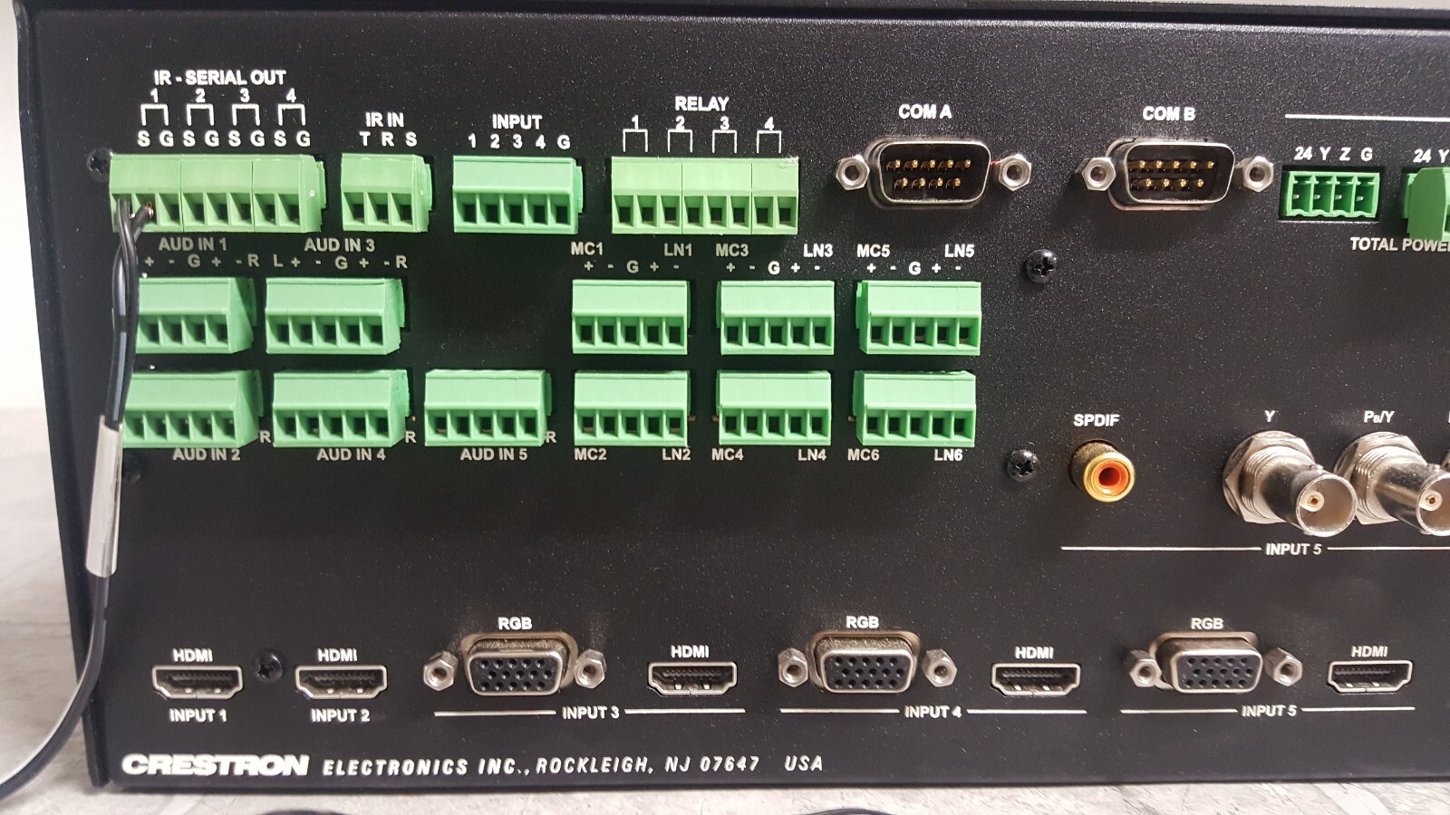 Crestron DMPS-300-C HDMI Digital Media Presentation System READ