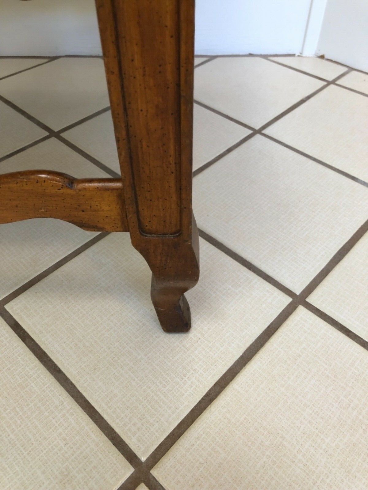 ANTIQUE VINTAGE FRENCH WALNUT & BLACK LEATHER TUFFED FOOTSTOOL W BRASS BRADS