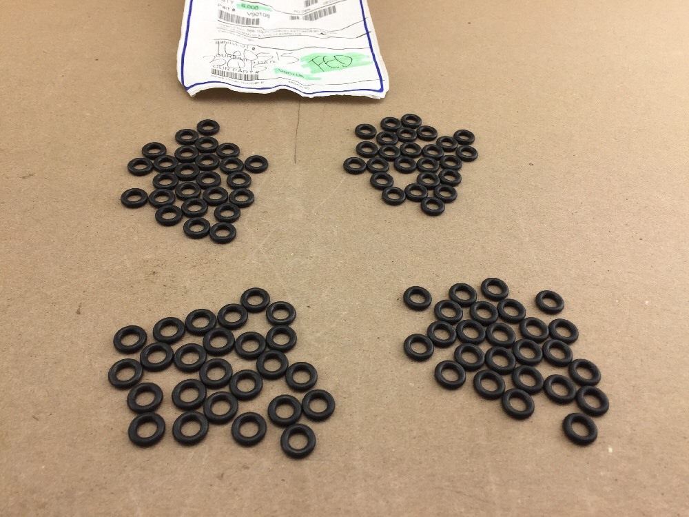 Pack of 100 APG V90108 1/4" ID X 7/16" OD X 3/32" CS 08 V90 Black Viton O-Ring