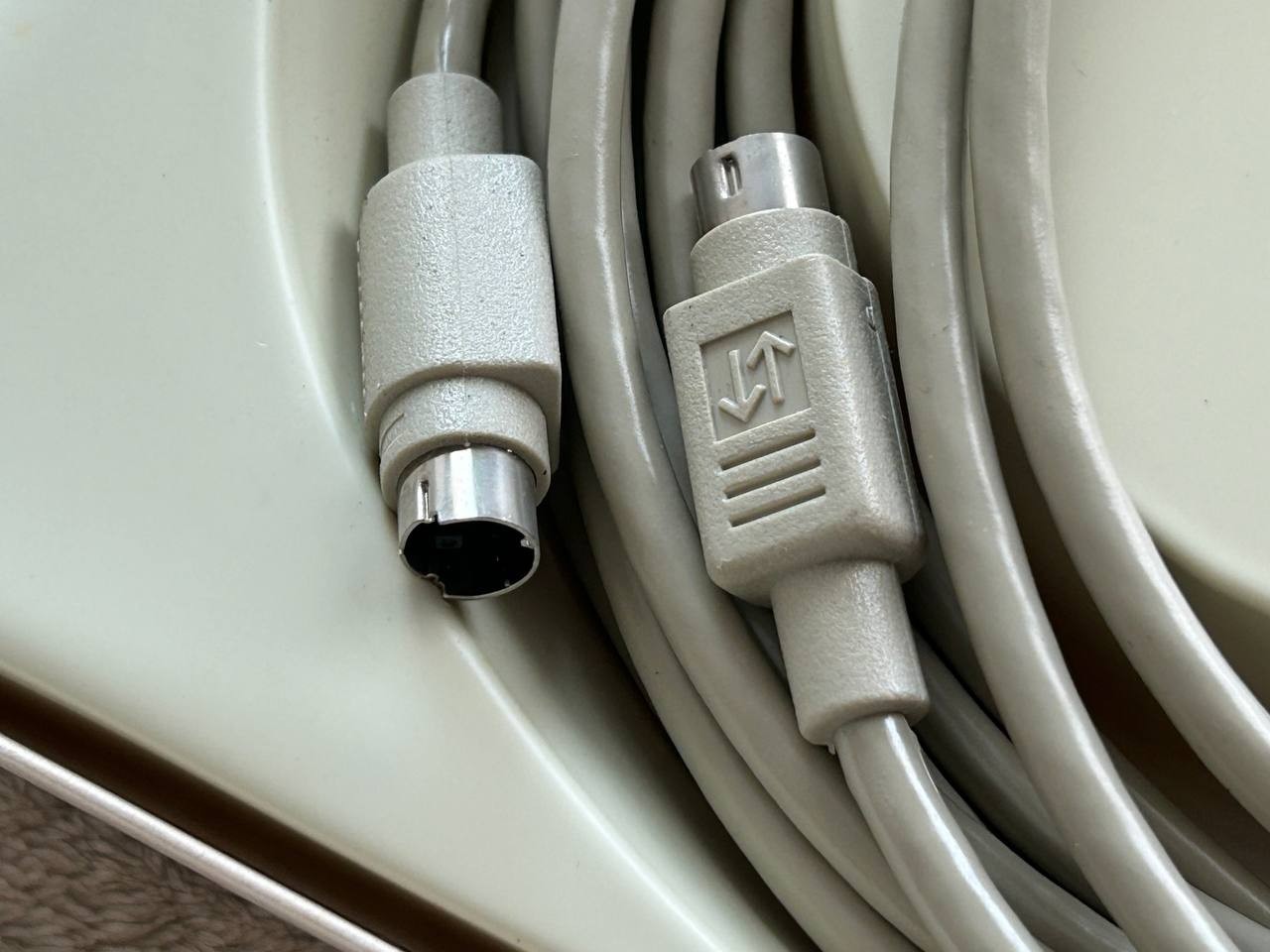 Macintosh AppleTalk Cable Kit M2014