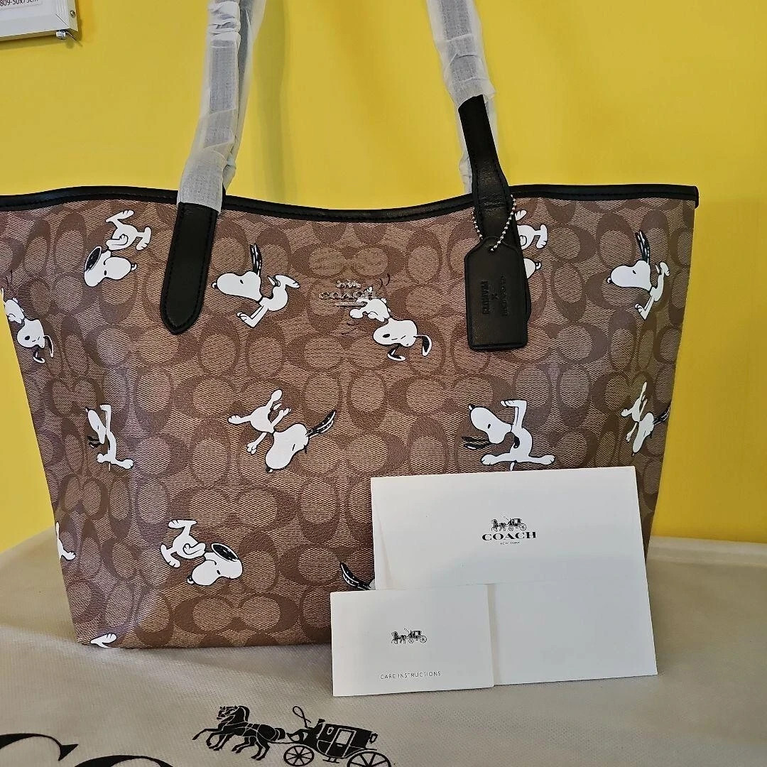 Coach X Peanuts City Tote Signature Canvas Snoopy Print Khaki 6160 Free Shipping