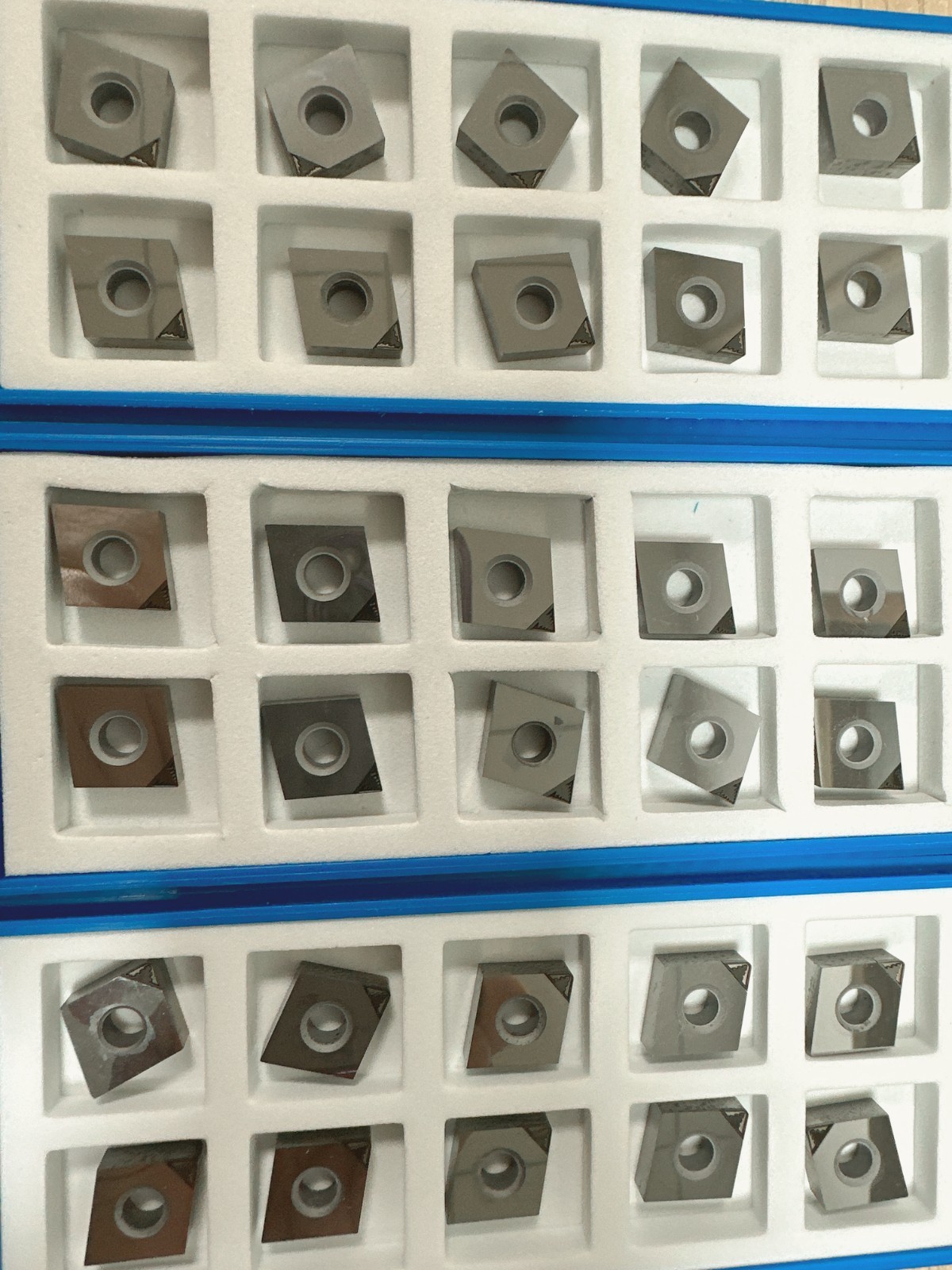 PCD CNMG120402 / 04/ 08 with chip breakre groove Used for turning inserting