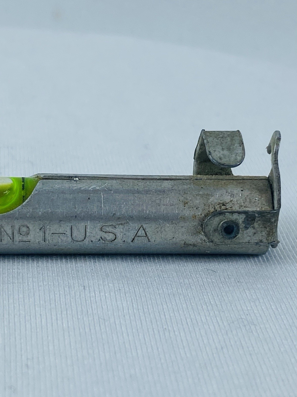 HALL No. 1 Aluminum Single Bubble Line Level