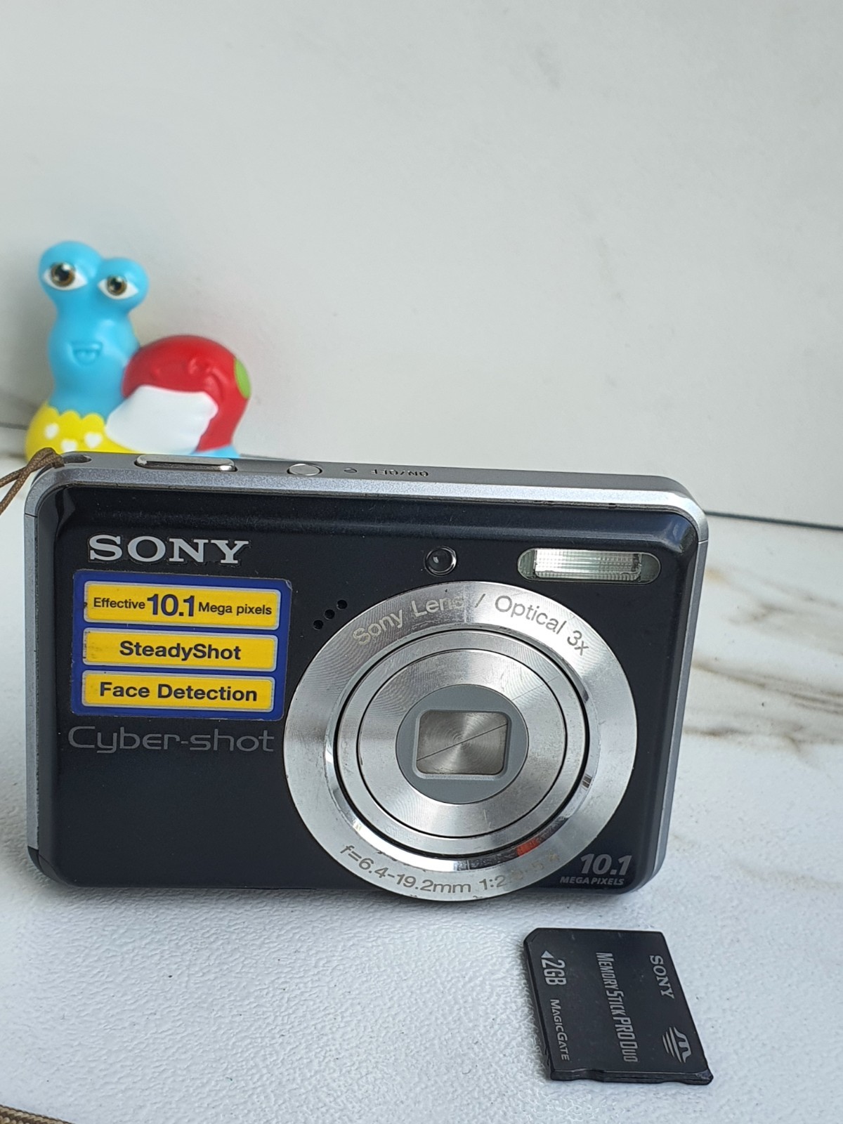 Sony Cyber-shot DSC-S930 - 10.1 MP - Silver - Digital Camera tested