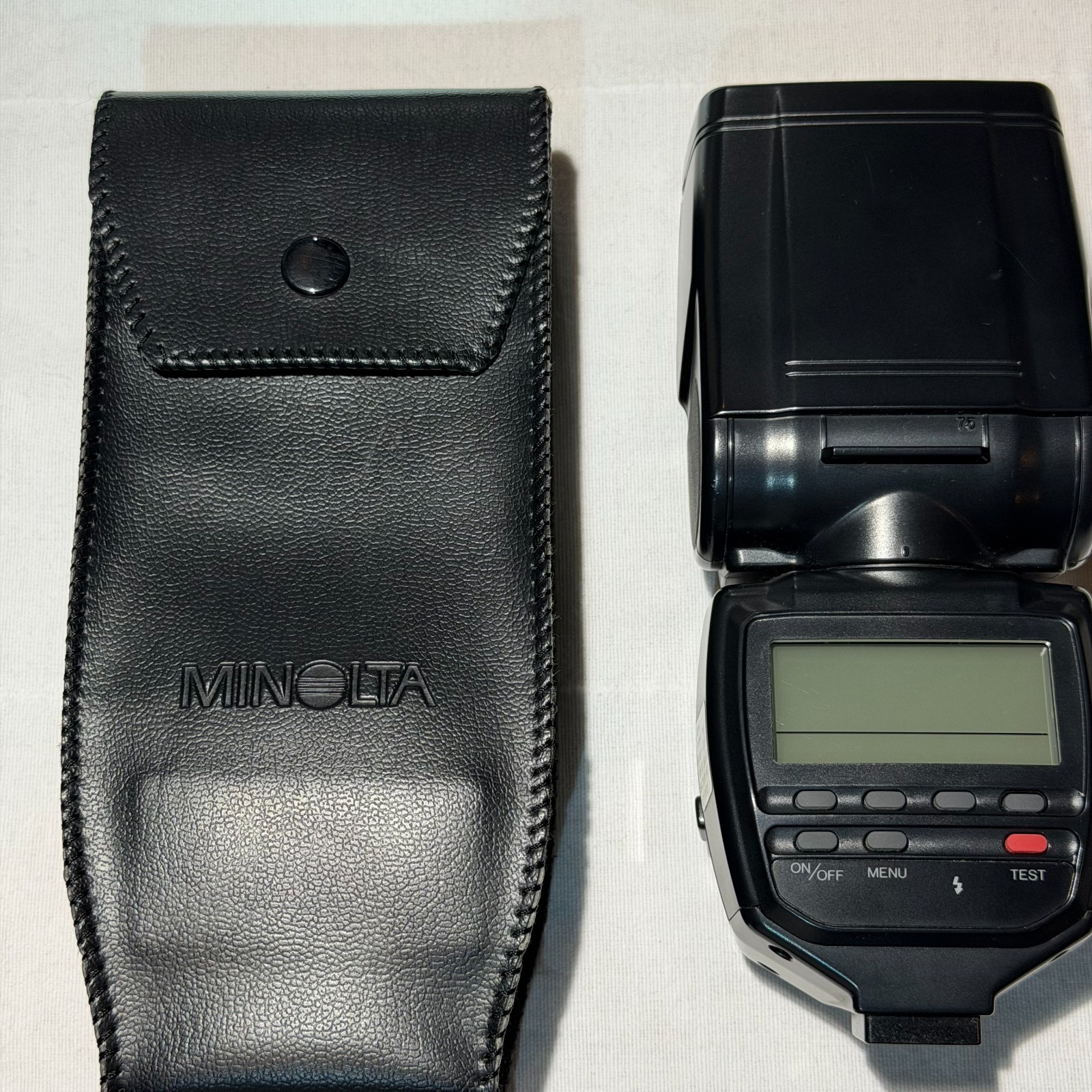 Minolta Maxxum 5200i Flash with Case & Manual