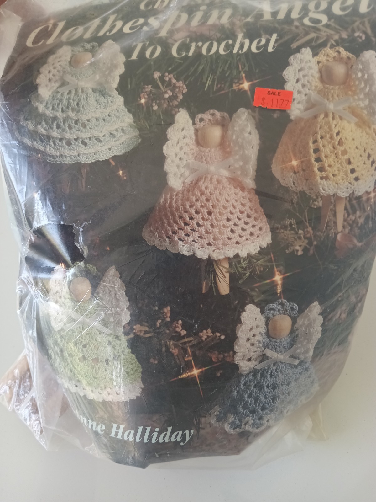 Christmas Clothes Pin Angels to Crochet by Leisure Arts NEW