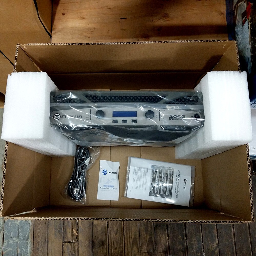 Crown XTi2002 2-channel 800 Watts at 4 ohm Power Amplifier XTI-2002 OPEN BOX
