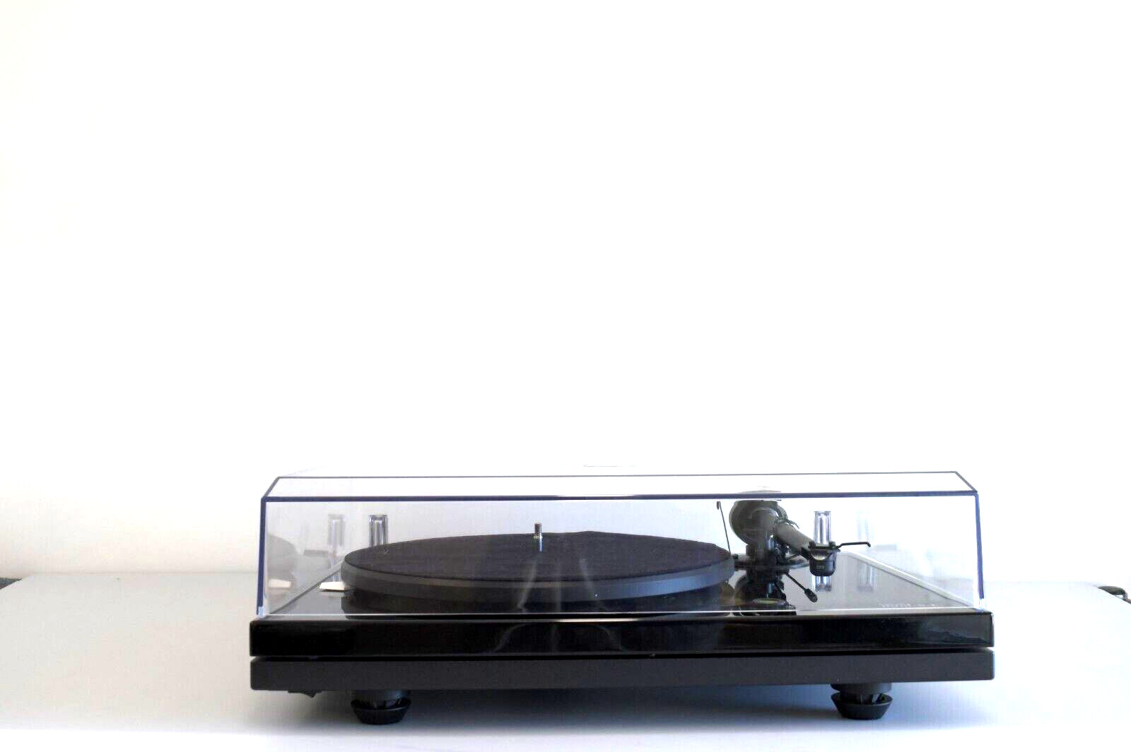 Music Hall MMF 5.1 Black / Goldring 2200 Moving Iron Phono Cartridge