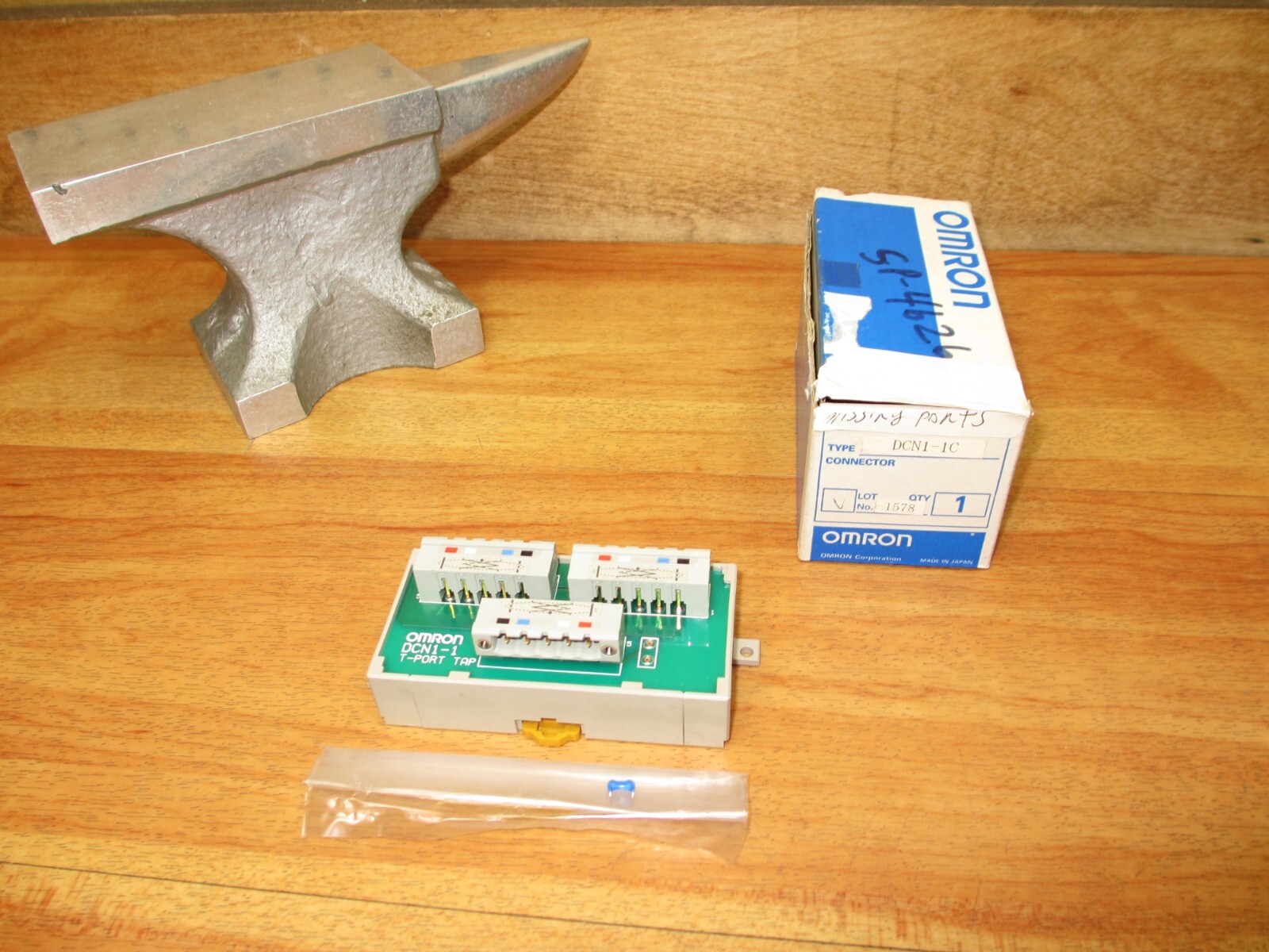 Omron DCN1-1C *NOS* T-Port Tap Connector Module