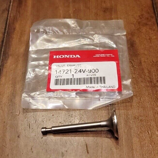 HONDA Exhaust Valve EB3000 EU3000 GX200 HSS724 14721-Z4V-900 Genuine OEM