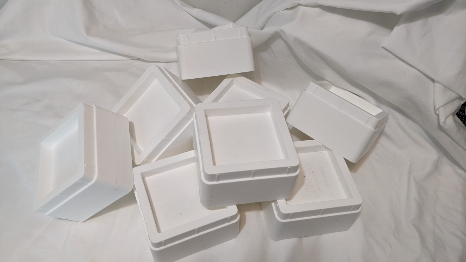 Stackable Furniture Risers 8 Pcs Add 2-4 Inches Height  To Your Bed Heavy Duty