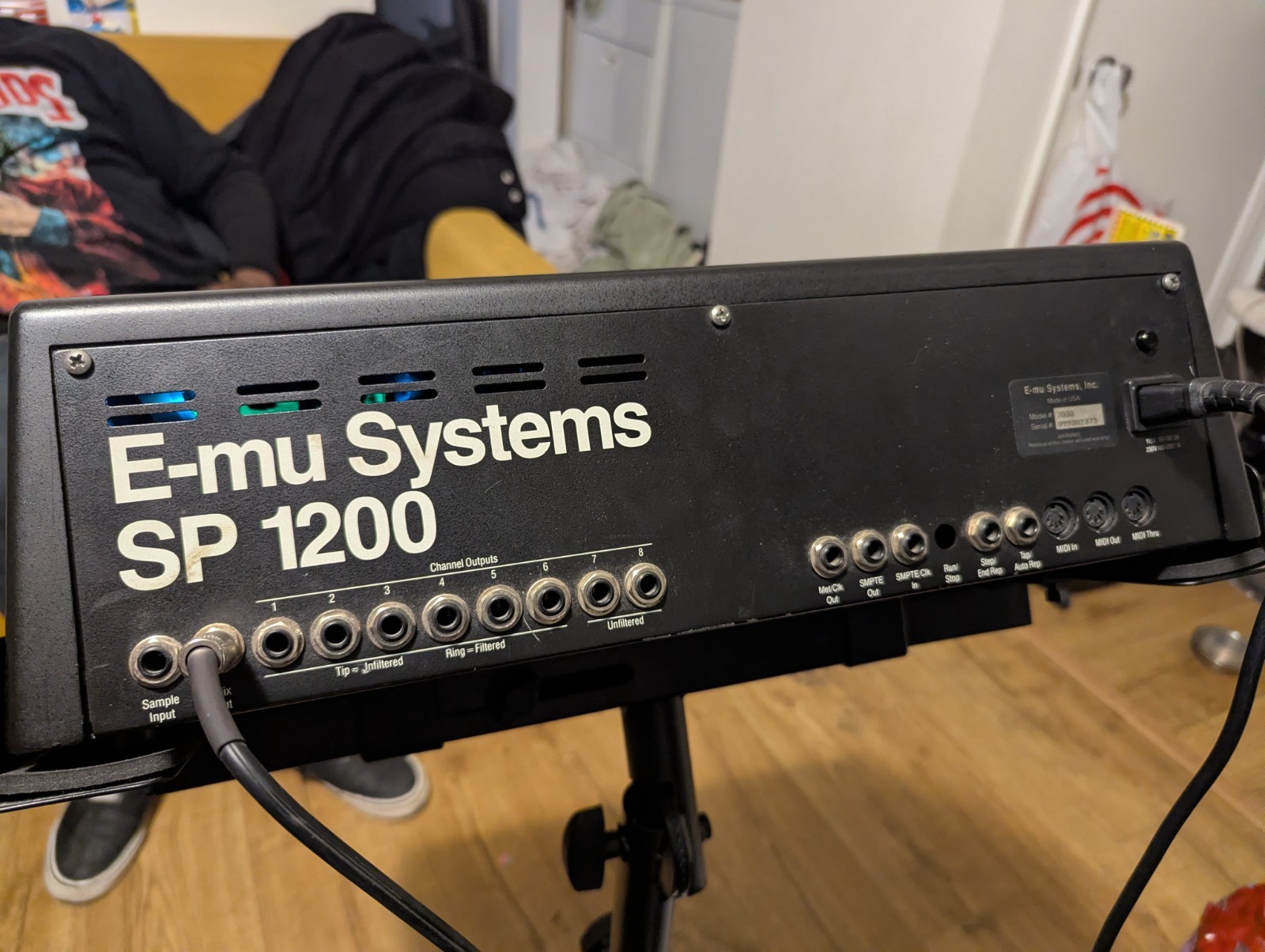 E-mu Systems SP-1200 Sampler & Sequencer, 8 Pads, Fader, Tabletop, 8Ch