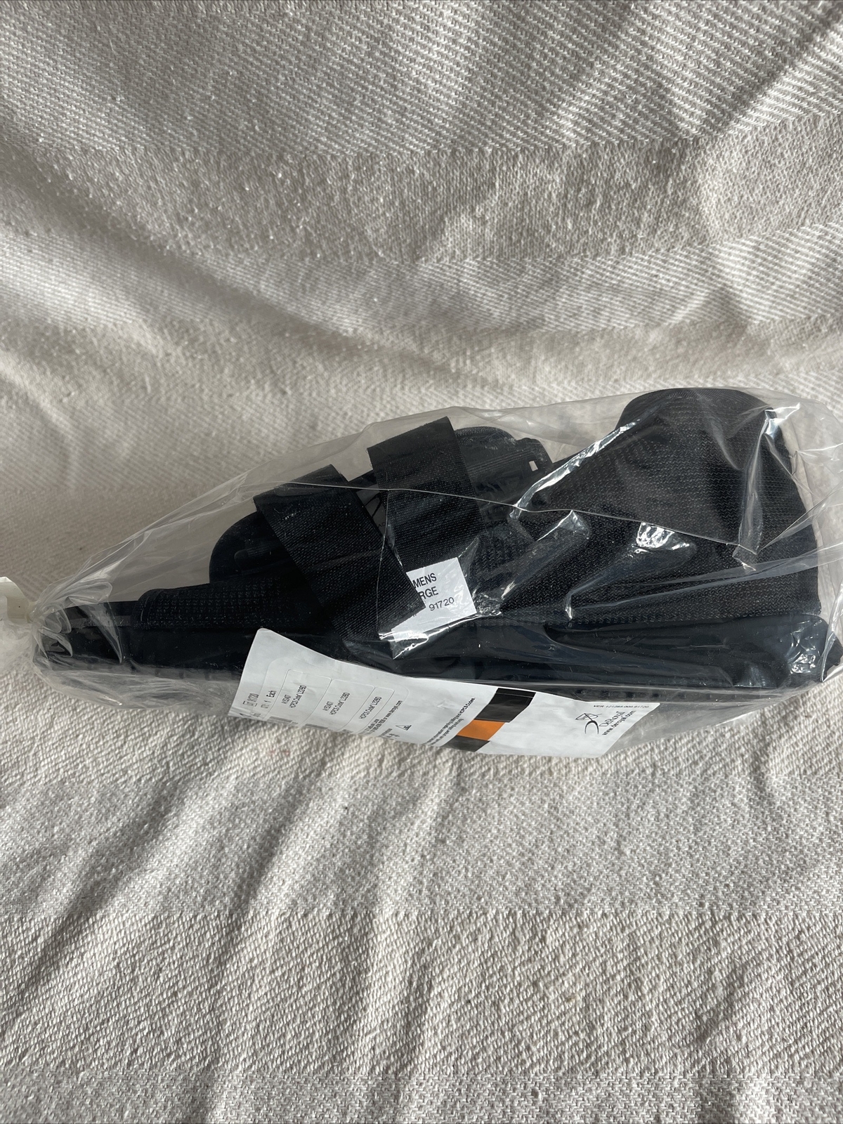 DeRoyal..Large..Post Op Hook & Loop closure Shoe...Female Ref A152407...Black