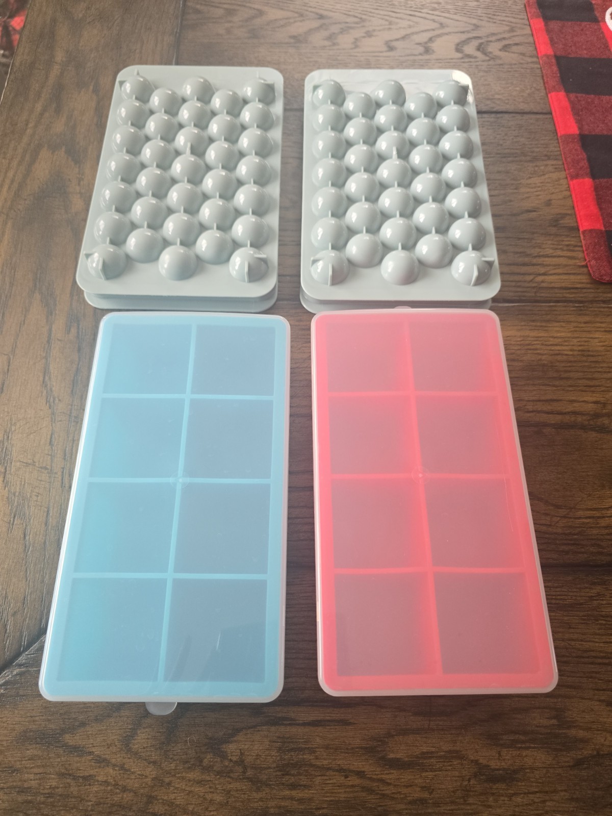Ice Cube Trays- Round And Large Cube- 4 Pack