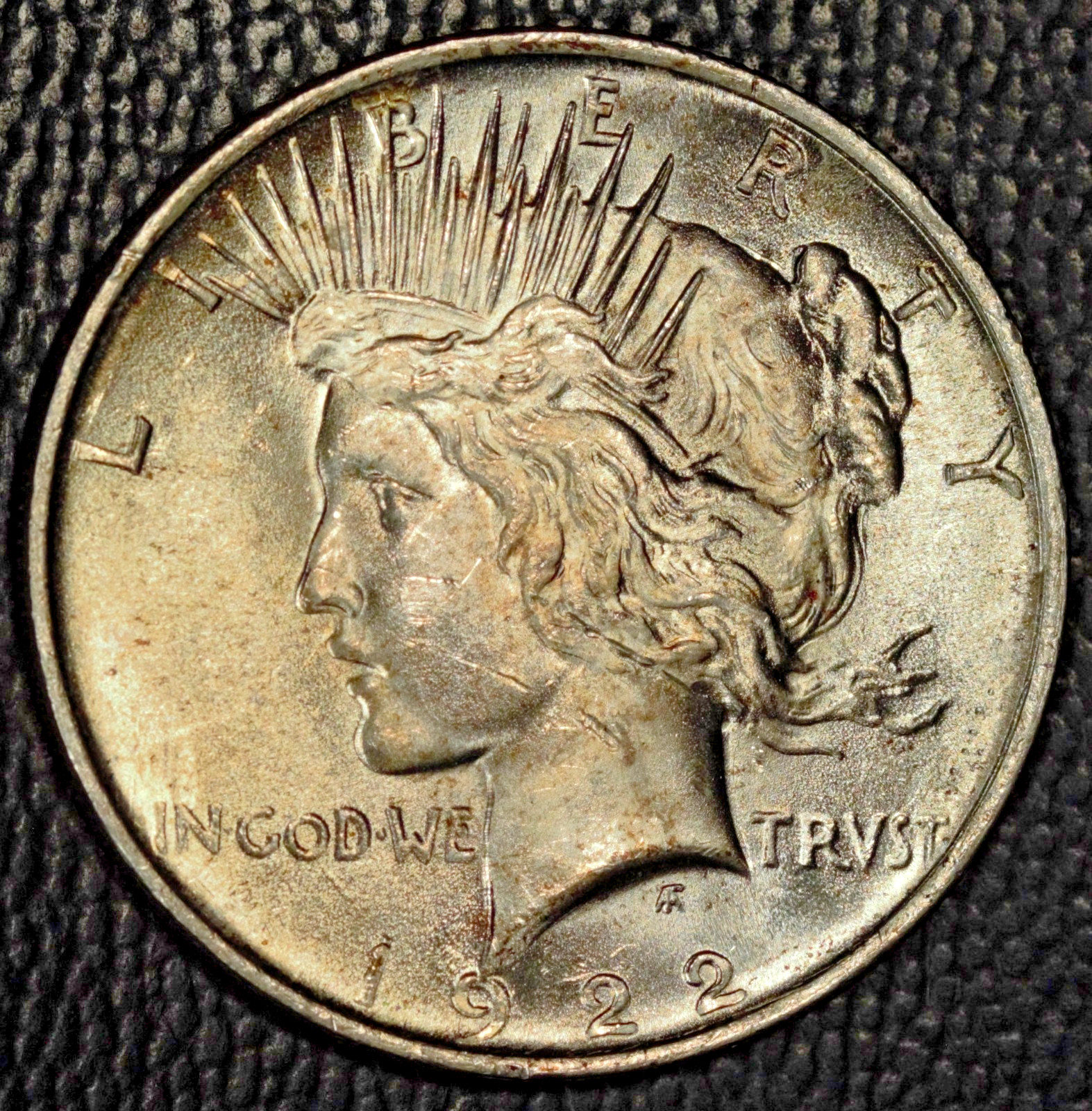 1922 Peace Silver Dollar, Choice BU, Toned, Flashly Luster, Raw