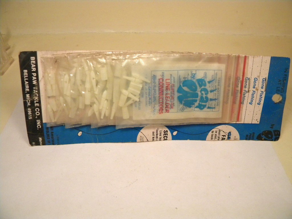 Vintage Bear Paw Line Leader Connectors 1-50 lb on card