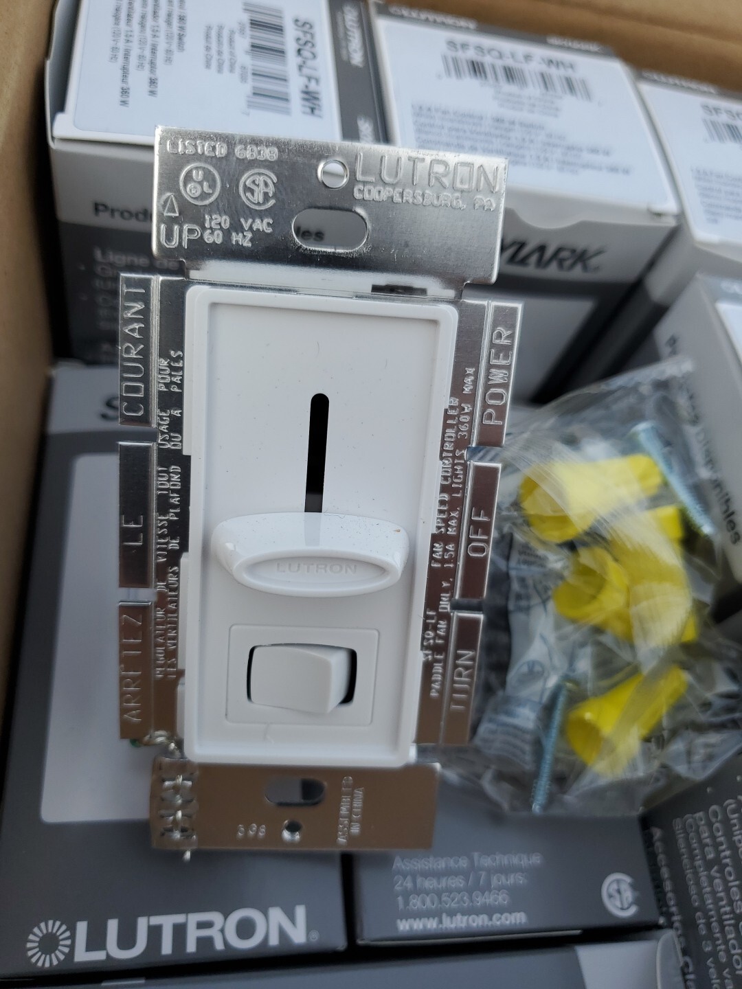 SFSQ-LF-WH LUTRON SLIDE-TO-OFF 3-SPEED FAN / LIGHT  SWITCH 1.5A 120V- WHITE NEW