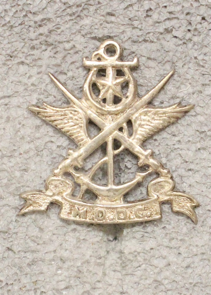 Pakistan Army Ministry of Defence Constabulary - badge 1279