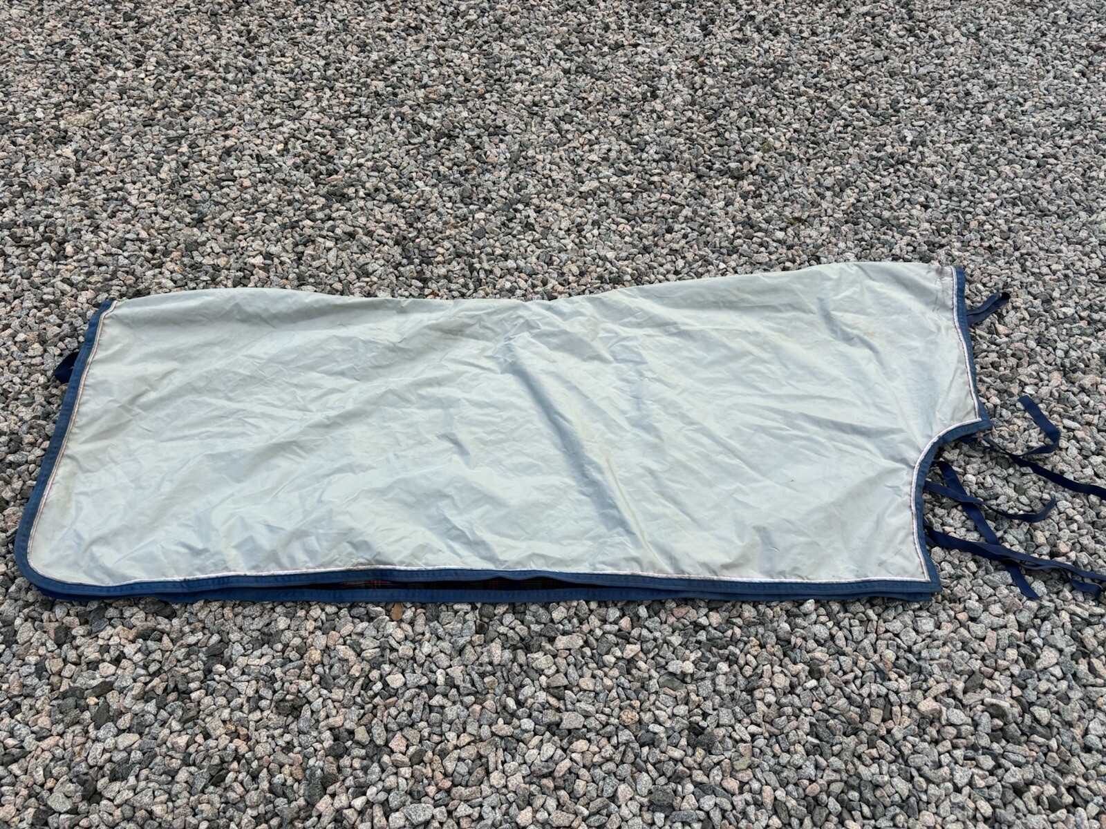 81” Triple Crown Custom High Neck Waterproof Dress Sheet