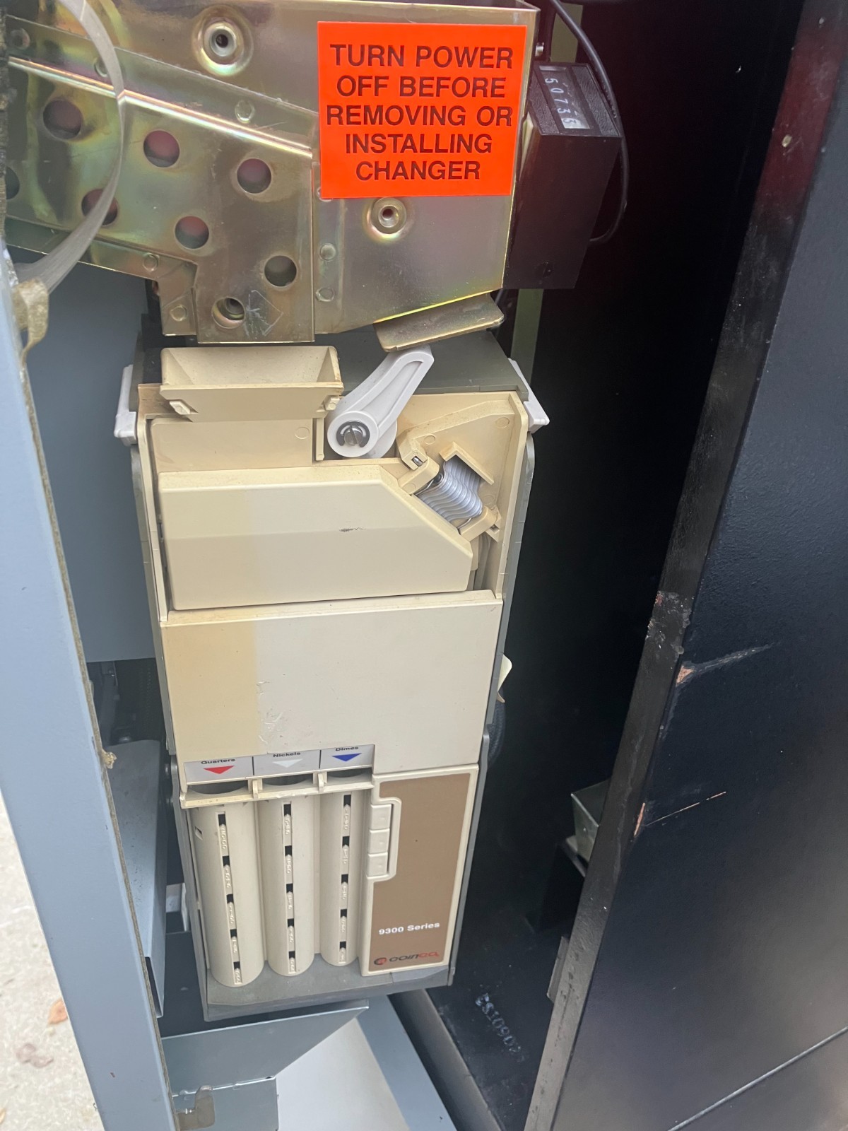 Automatic Products 7600 Snack Vending Machine